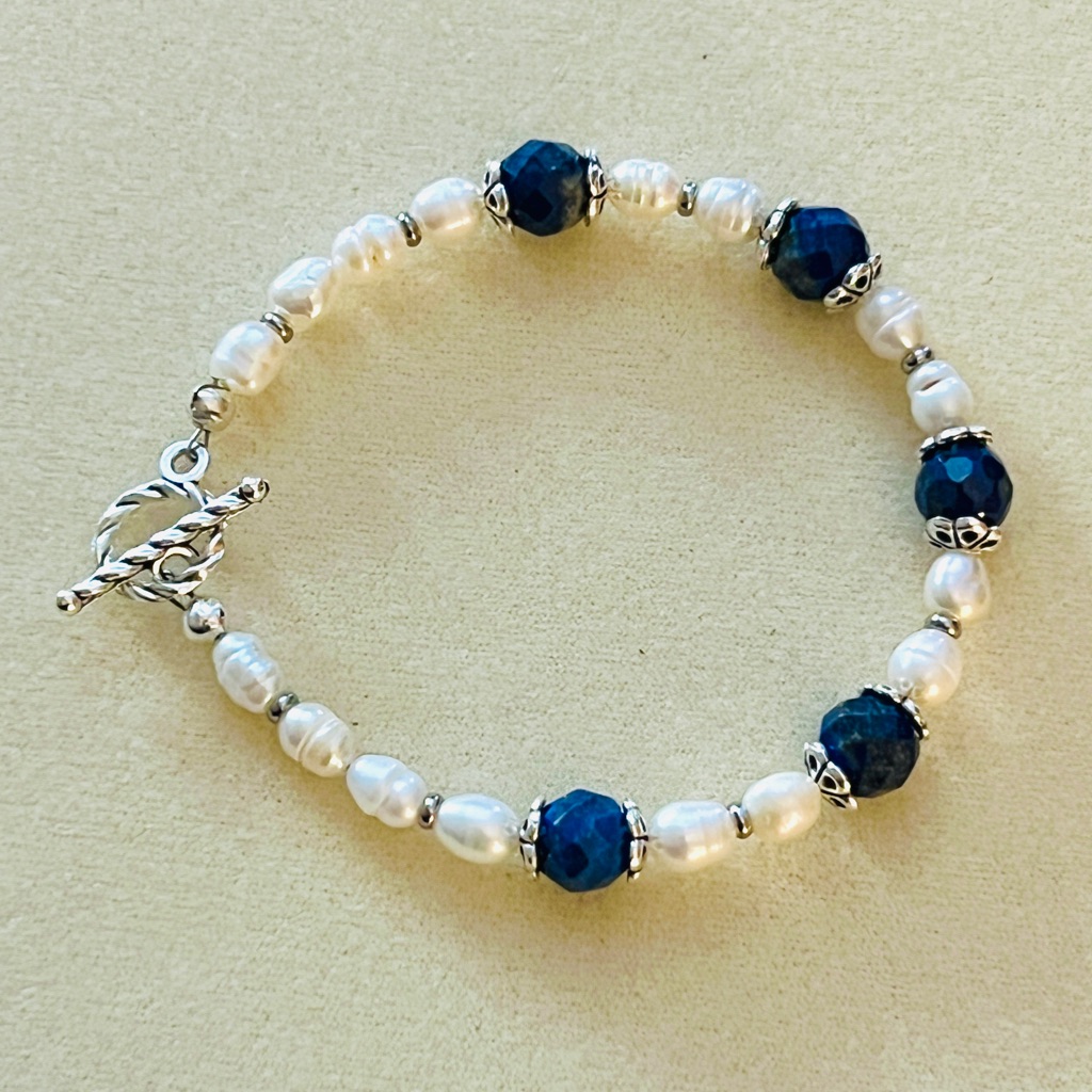 New Beautiful Freshwater Pearl Lapis Lazuli Beaded Bracelet With Toggle Clasp 15$